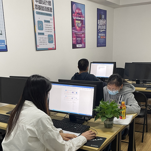 优美环境 舒心教学