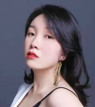 张倩 张倩