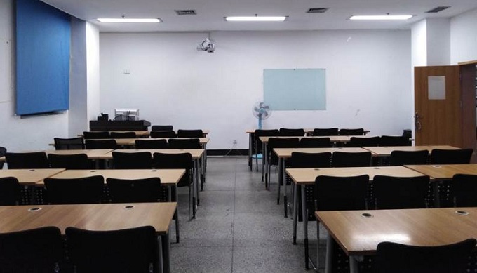 课室