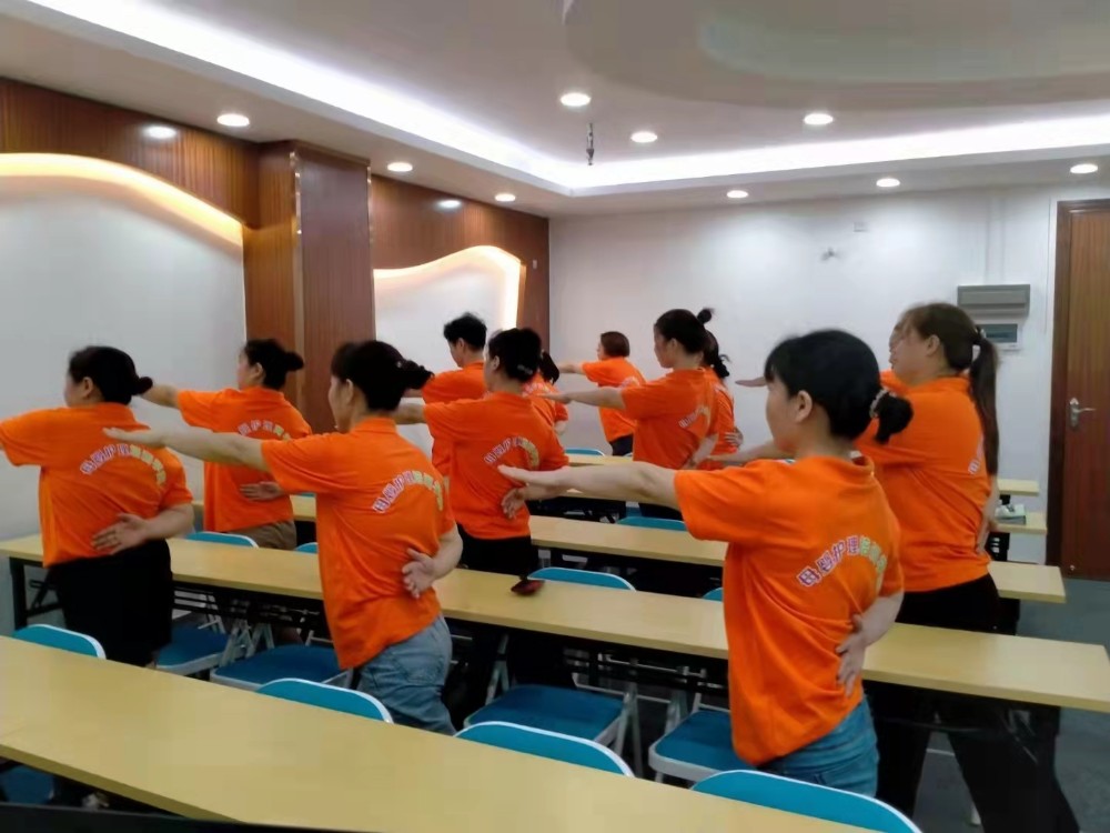 課堂現(xiàn)場(chǎng) 課堂現(xiàn)場(chǎng)