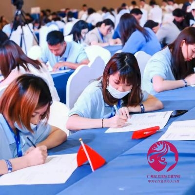 上課現(xiàn)場(chǎng) 上課現(xiàn)場(chǎng)