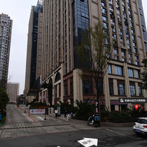 学校所在商业楼