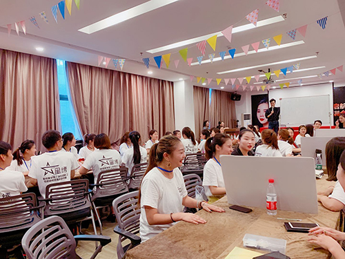 課堂現(xiàn)場(chǎng)