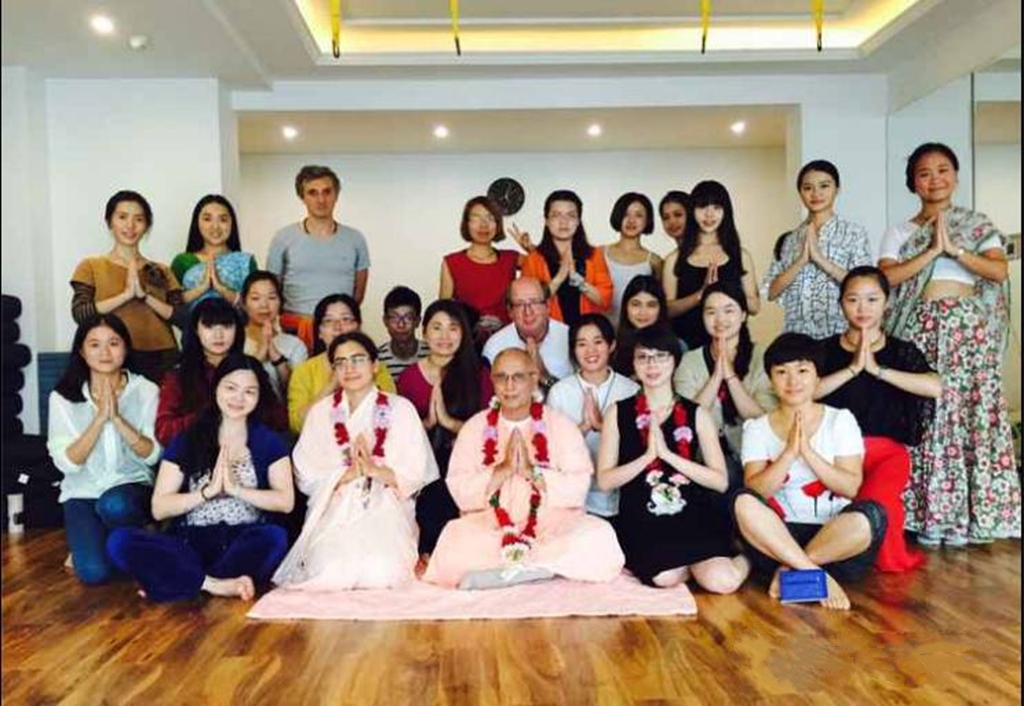 教學(xué)現(xiàn)場-奉愛瑜伽公開課