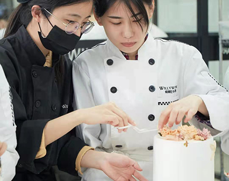 廣州威利旺卡西點(diǎn)烘焙教學(xué)怎么樣？靠不靠譜？