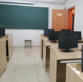 课室