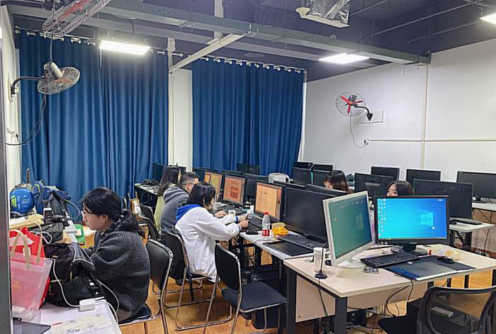 授課情景 授課情景