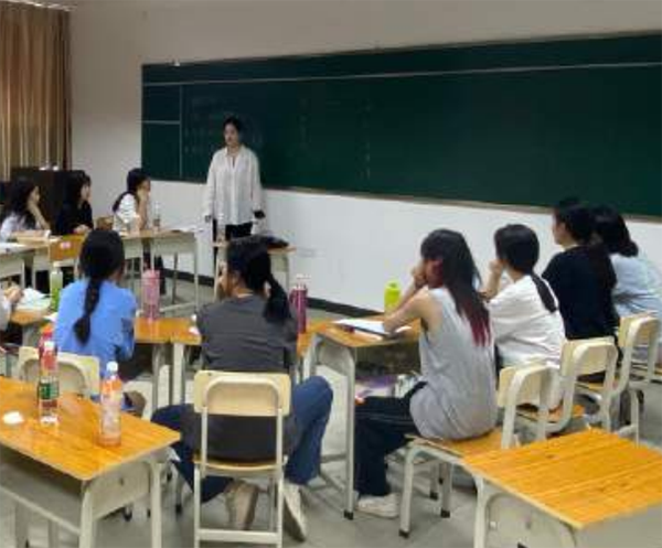 上课情景 上课情景