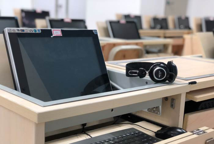 聽說訓(xùn)練語(yǔ)言室 聽說訓(xùn)練語(yǔ)言室