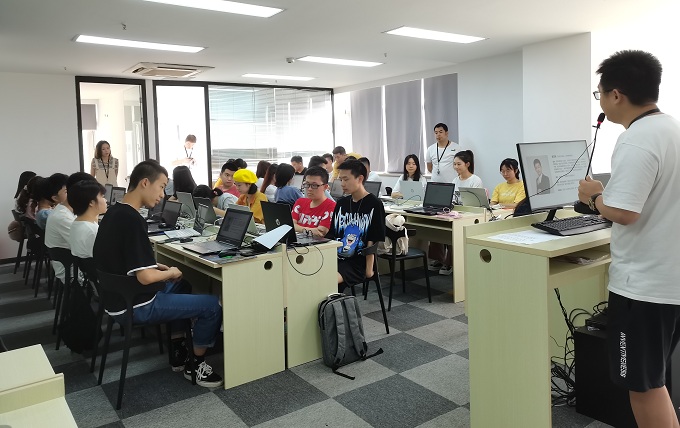 老师讲课 老师讲课