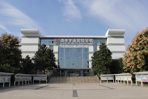 学校门口 学校门口