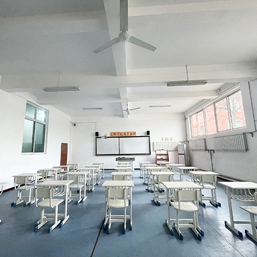 课室