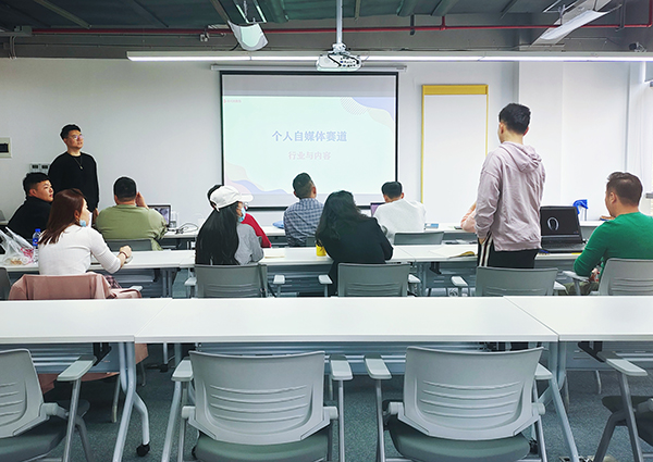 課堂情景 課堂情景