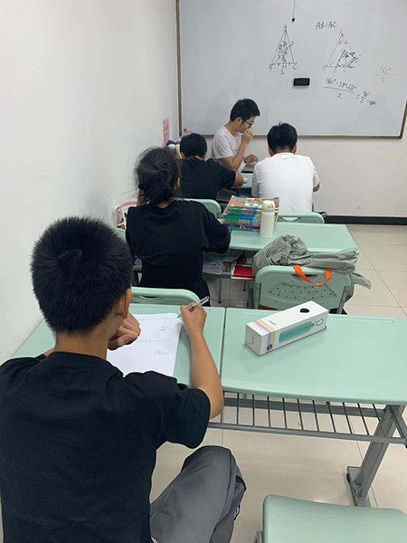 課堂現(xiàn)場(chǎng)