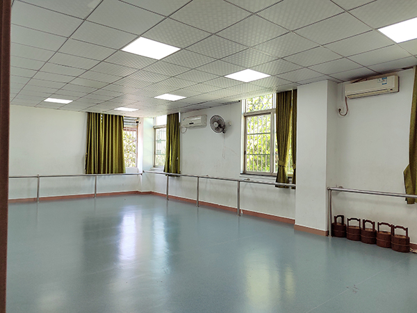 課室環(huán)境 課室環(huán)境