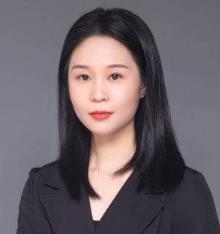 胡 靓 胡 靓