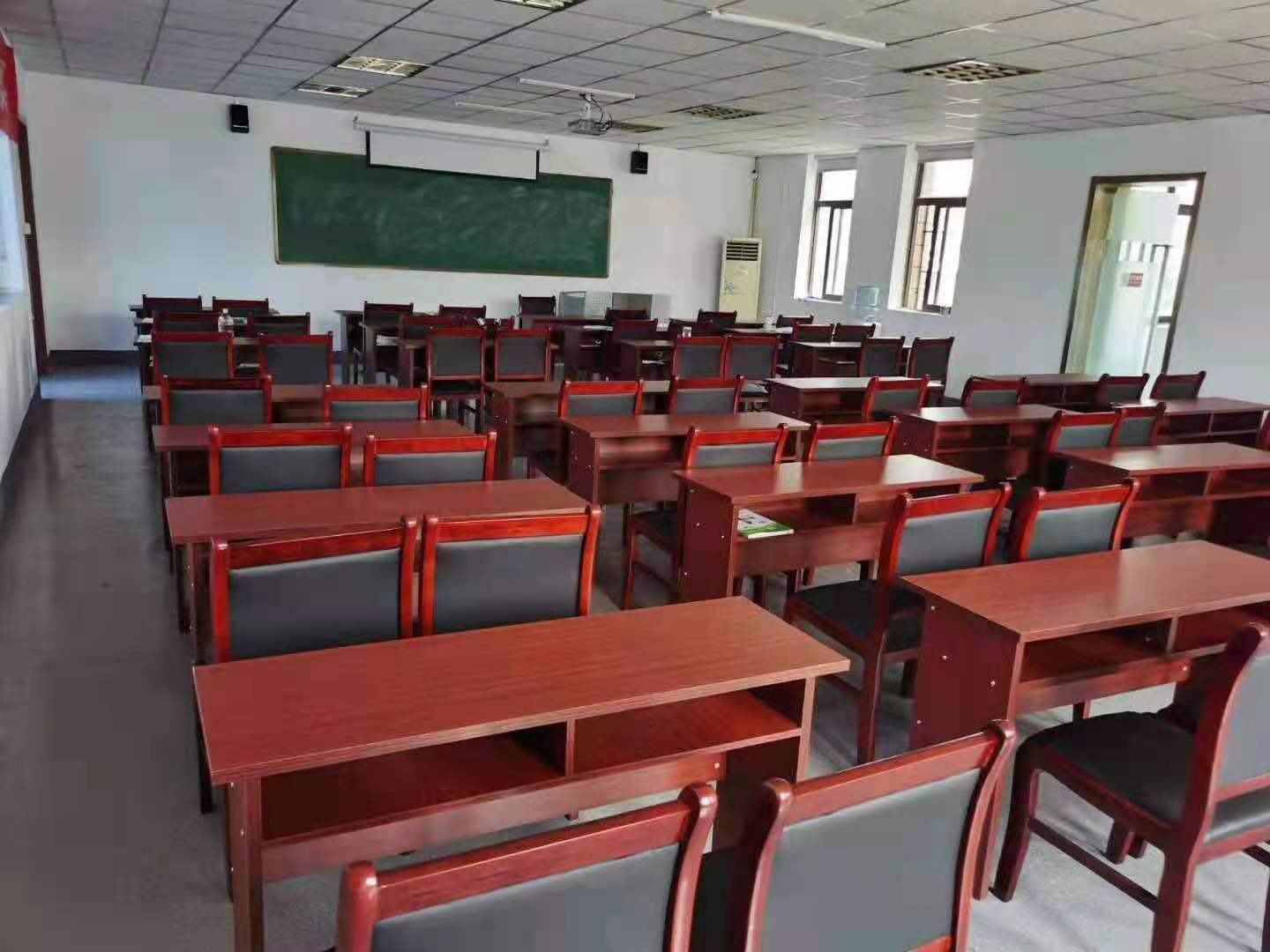 课室
