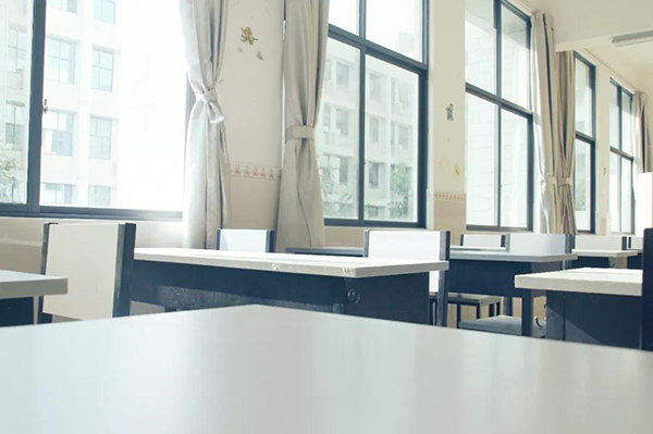 課室環(huán)境 課室環(huán)境