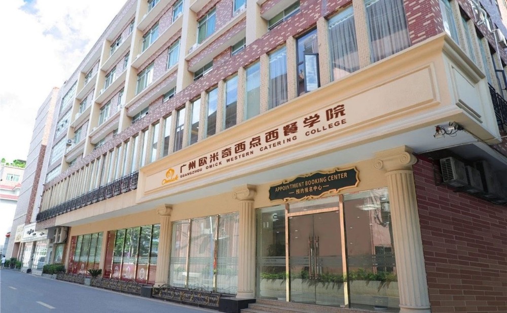 學(xué)校外景 學(xué)校外景