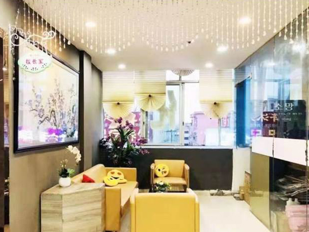 休息區(qū) 休息區(qū)