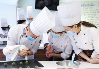 廣州歐米奇西點(diǎn)西餐培訓(xùn)怎么樣？教學(xué)靠不靠譜？