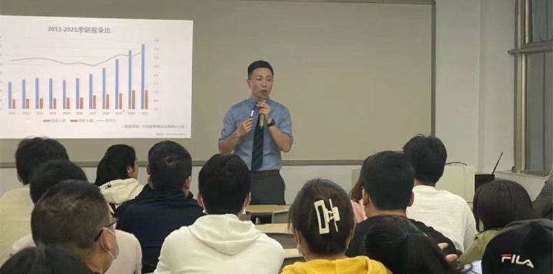 学校环境与教学现场