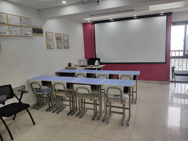 课室