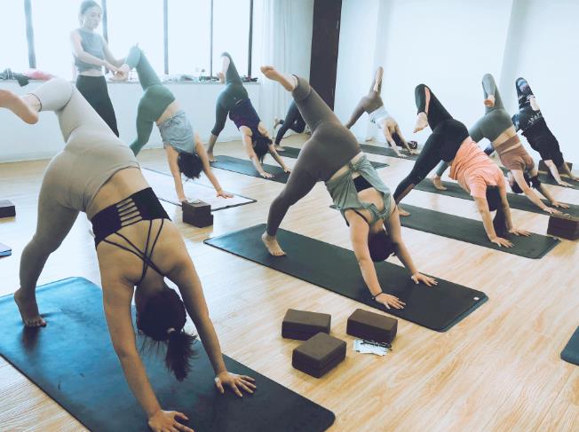 西安楊昆瑜伽收費(fèi)標(biāo)準(zhǔn)是怎樣的？學(xué)費(fèi)貴不貴？