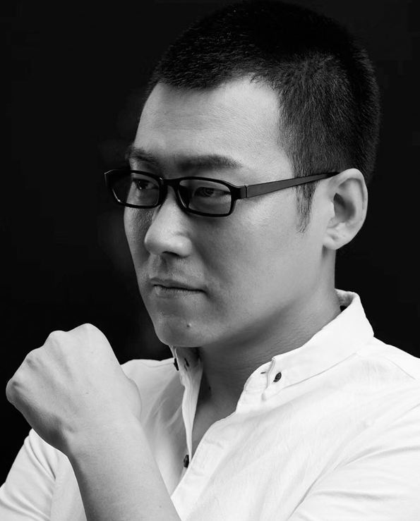 杨飞