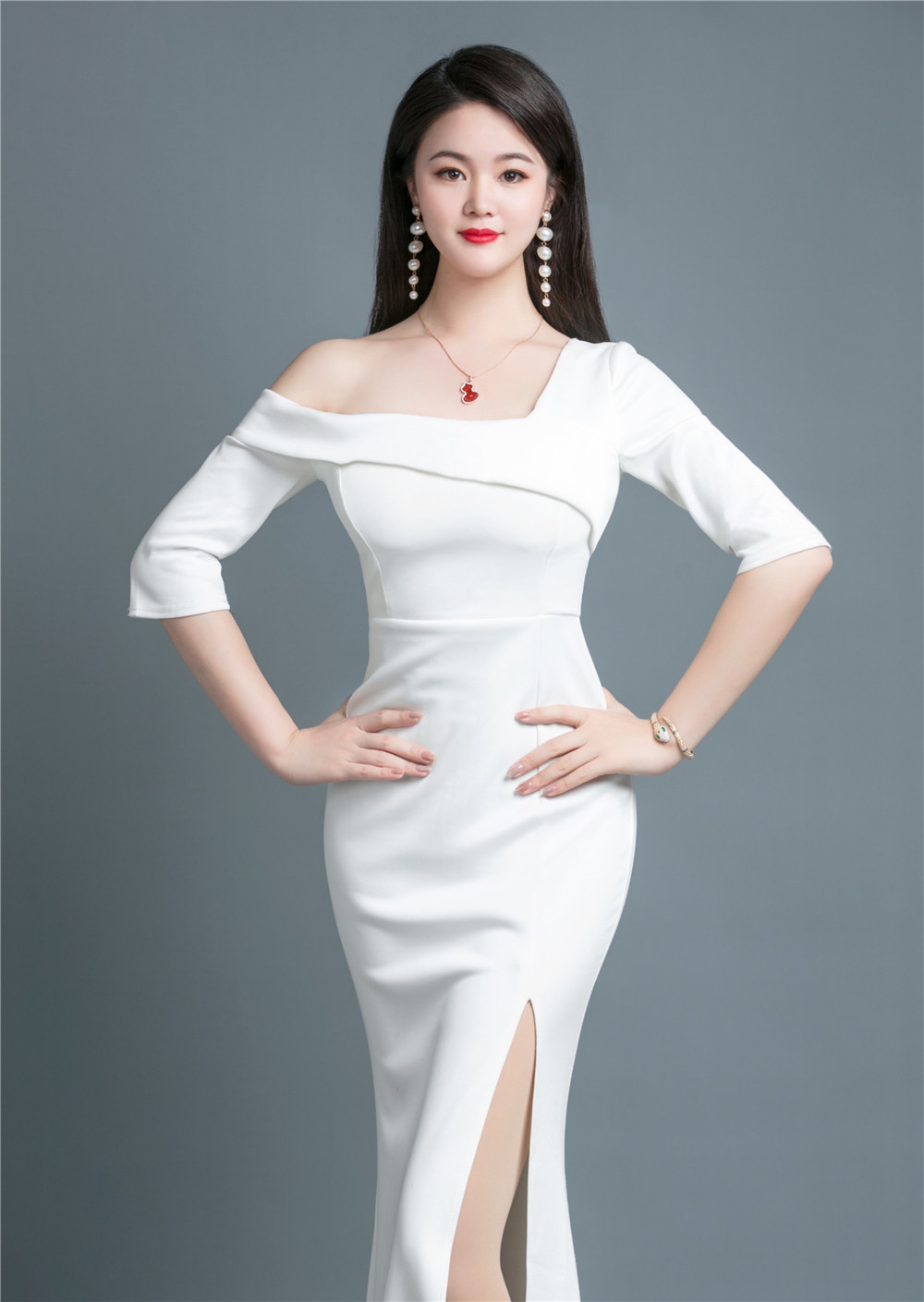 李莉 李莉