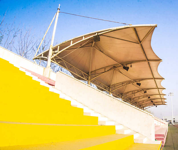 學(xué)校環(huán)境 學(xué)校環(huán)境