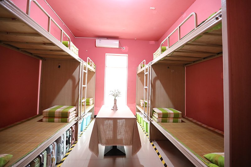 學(xué)校宿舍 學(xué)校宿舍