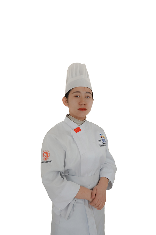 柏亚春