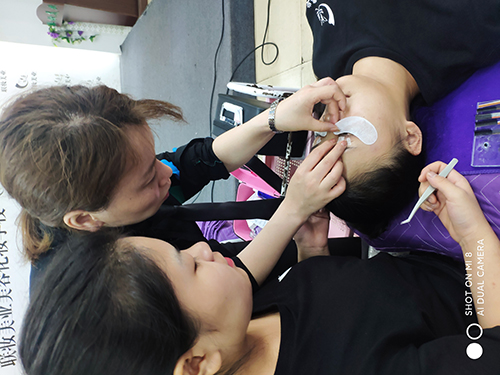 深圳联妆美业美睫课程一般多少钱？