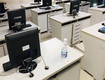 學(xué)校環(huán)境