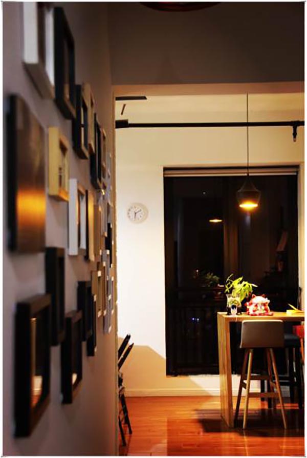 前臺(tái) 前臺(tái)