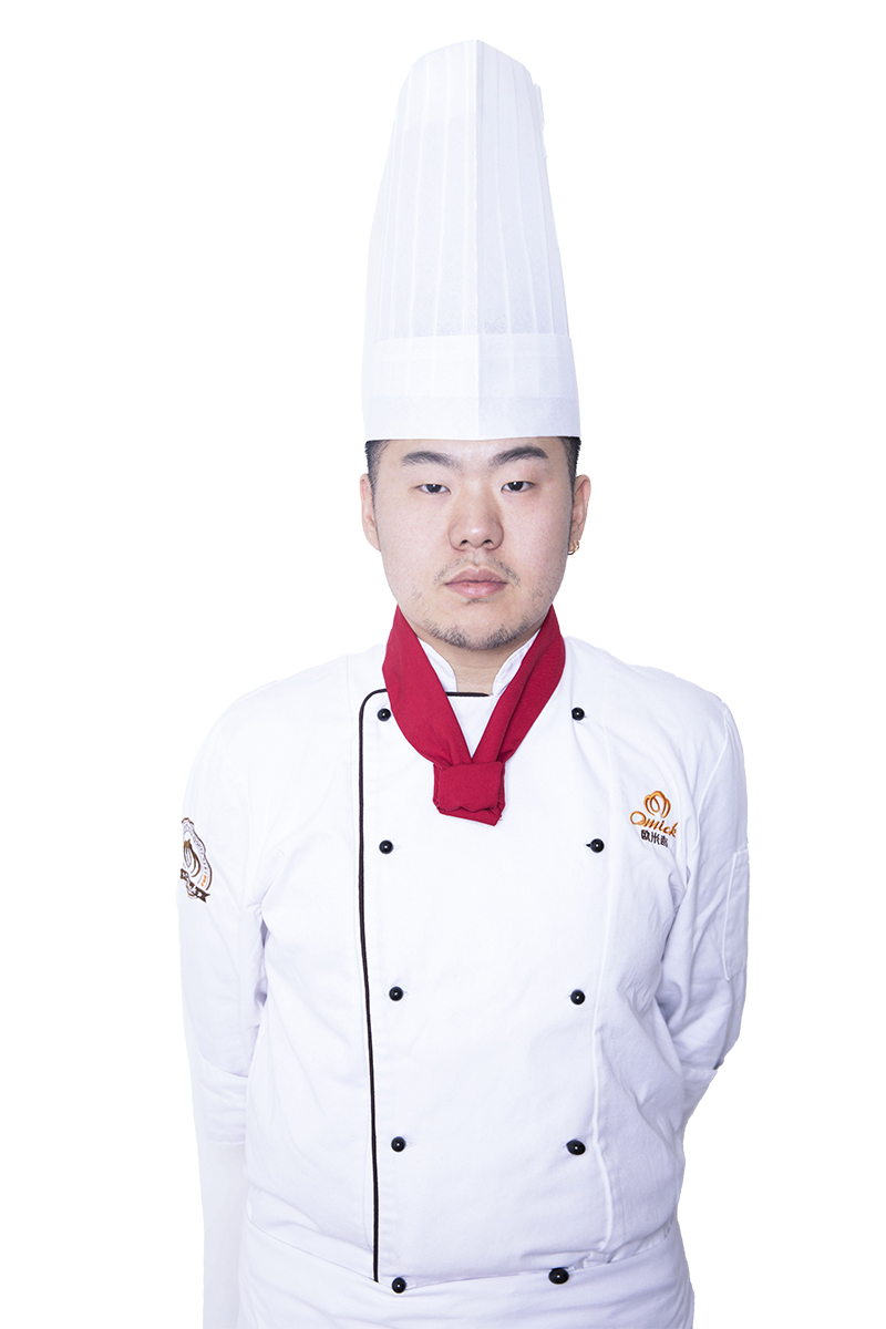佟平 佟平