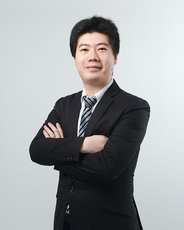 梁俊 梁俊