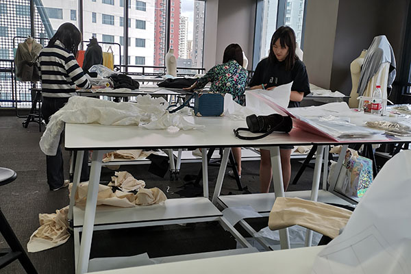 學(xué)習(xí)現(xiàn)場(chǎng) 學(xué)習(xí)現(xiàn)場(chǎng)