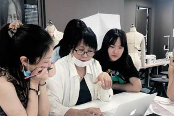 指導(dǎo)現(xiàn)場(chǎng) 指導(dǎo)現(xiàn)場(chǎng)