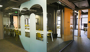 上海馬蘭戈尼學校服裝設計學費多少錢？