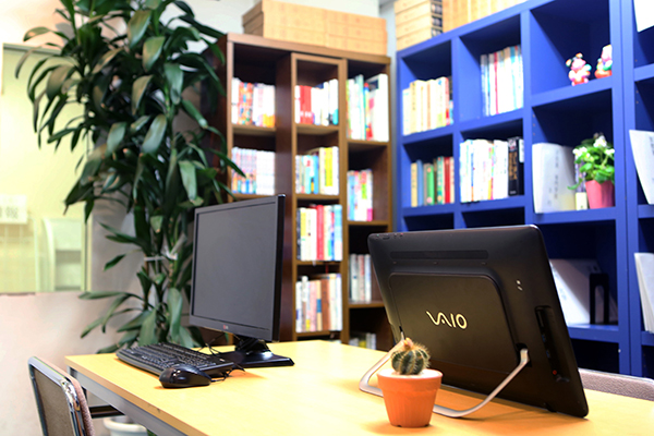 资料室(图书室) 资料室(图书室)