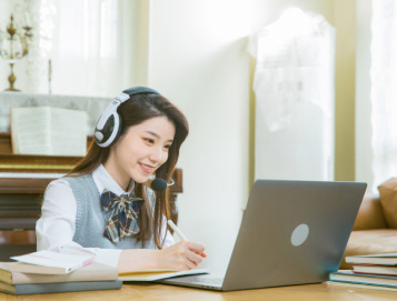 深圳希瑞未来教育的服务顾问怎么样？专业吗？