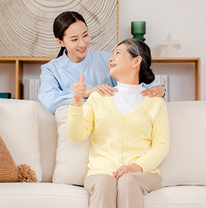 廣州歲保母嬰養(yǎng)老護理課程費用貴不貴？