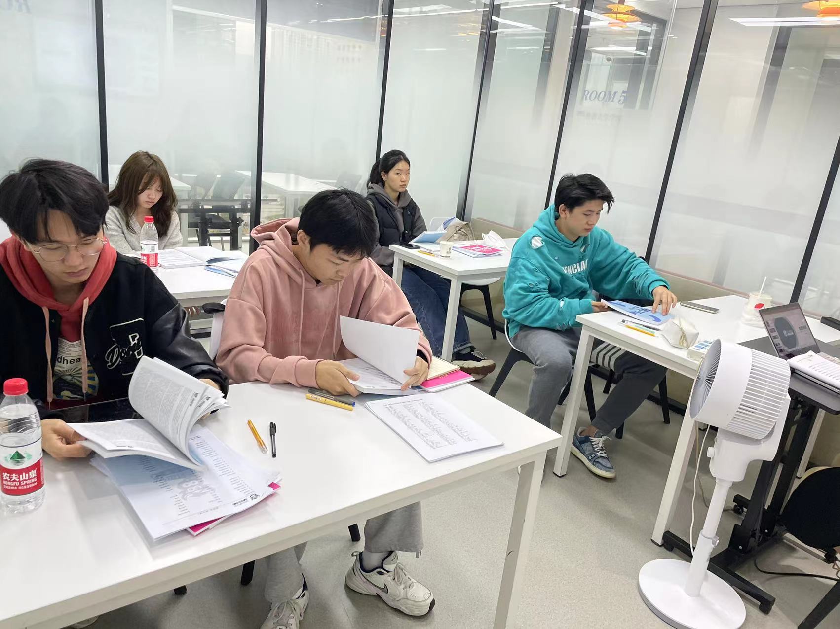 學習現(xiàn)場 學習現(xiàn)場