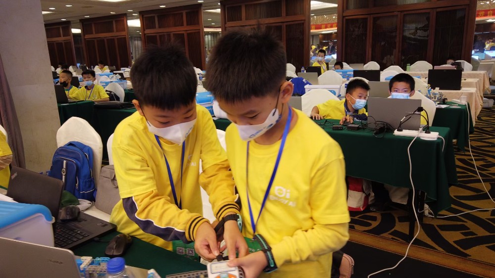 2f15b1ed-9a06-44fa-b265-0d6f5c0cb9b9 2f15b1ed-9a06-44fa-b265-0d6f5c0cb9b9