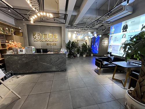 重慶玲麗教育培訓(xùn)學(xué)校 重慶玲麗教育培訓(xùn)學(xué)校