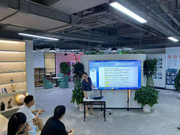 上課現(xiàn)場(chǎng) 上課現(xiàn)場(chǎng)