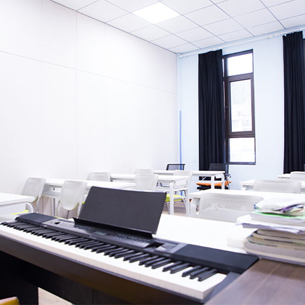 钢琴室