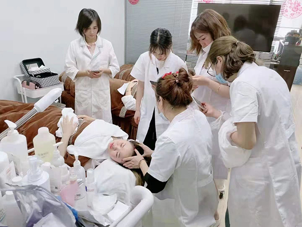 授課現(xiàn)場(chǎng)